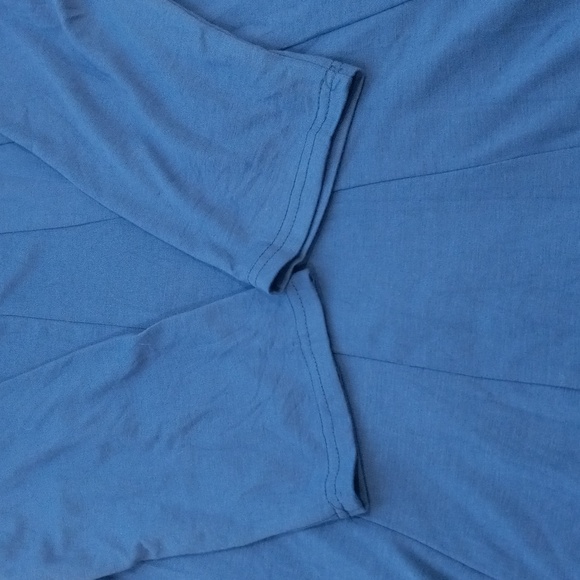 Women's Dress - Picture 4 of 12